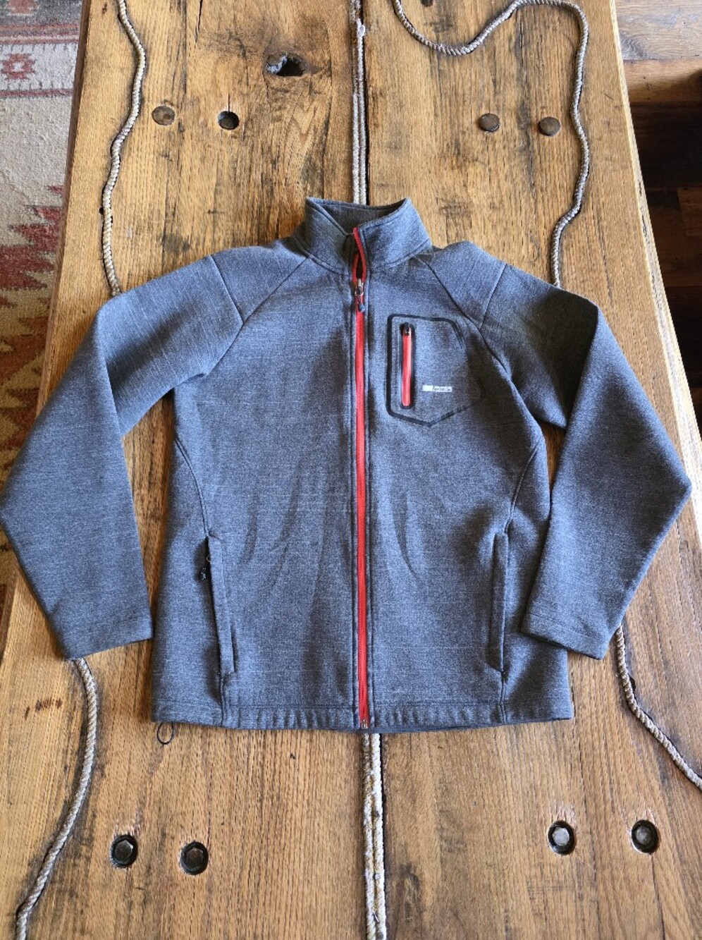 Avalanche Gray Full‑Zip Jacket with Red Zipper Detail Mens Small